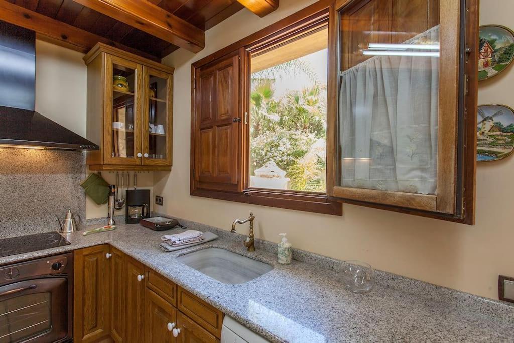 Villa Tamarit Pedralba Ngoại thất bức ảnh